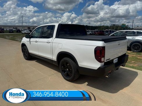 New 2026 Honda Ridgeline Black Edition image 4