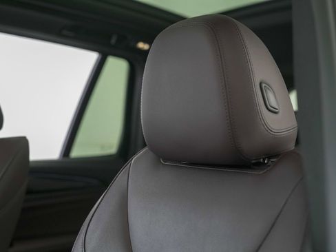 Used 2022 BMW X3 M40i w/ Premium Package image 5