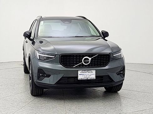 New 2026 Volvo XC40 B5 Plus w/ Climate Package AWD/4WD image 2