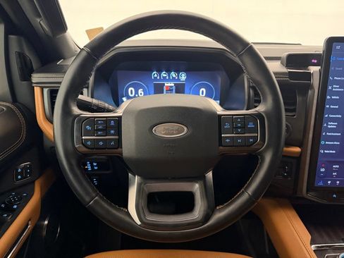 Used 2023 Ford Expedition Max Platinum AWD/4WD image 15