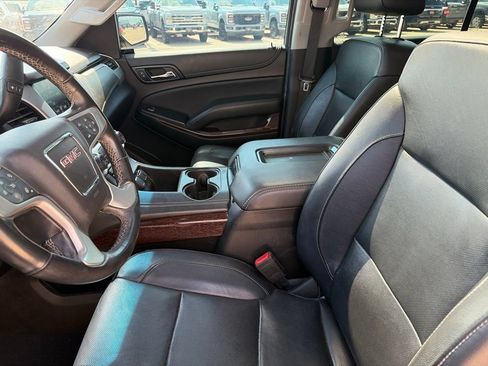 Used 2020 GMC Yukon XL SLT AWD/4WD image 13