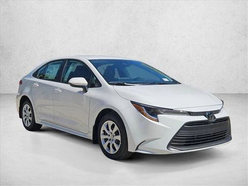 New 2025 Toyota Corolla LE FWD image 6