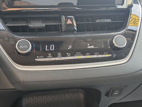 Certified 2024 Toyota Corolla LE FWD image 20