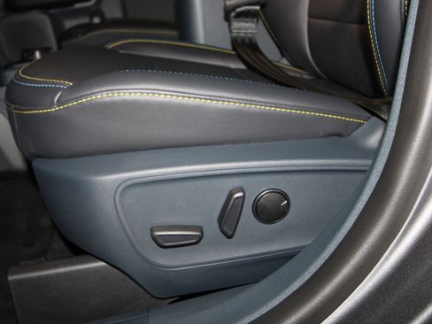 New 2026 Ford Maverick Lobo AWD/4WD image 6
