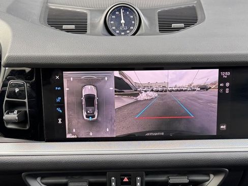 Certified 2025 Porsche Cayenne Coupe image 29