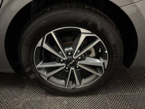 Used 2024 Kia Forte LXS FWD image 24