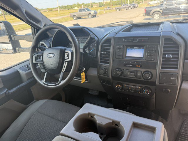Used 2021 Ford F550 4x4 Crew Cab Super Duty image 7