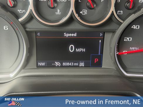 Certified 2021 Chevrolet Suburban LT w/ Luxury Package AWD/4WD image 21
