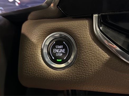Used 2023 GMC Canyon Denali AWD/4WD image 33
