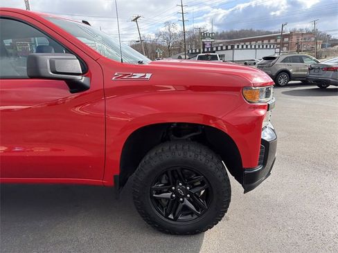 Used 2019 Chevrolet Silverado 1500 Custom Trail Boss w/ Custom Convenience Package image 2