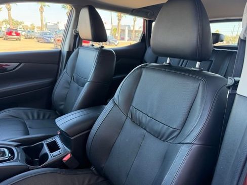 Certified 2022 Nissan Rogue Sport SL w/ Premium Package AWD/4WD image 12