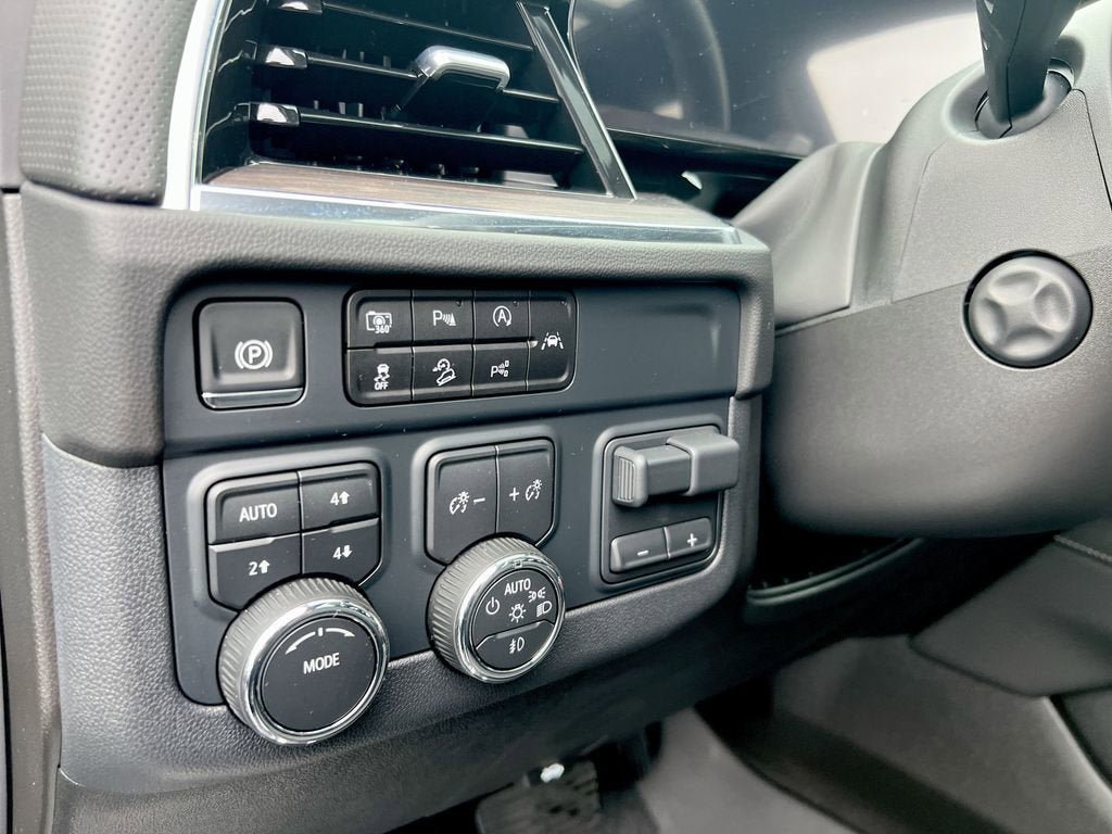 New 2025 Chevrolet Tahoe Premier AWD/4WD image 43