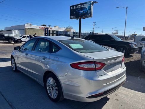 Used 2014 Ford Fusion SE image 6