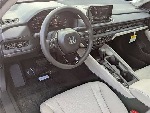 New 2025 Honda Accord SE image 3