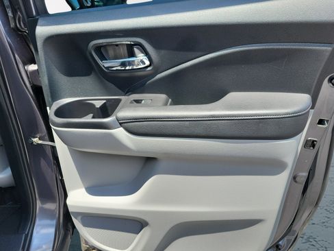 Used 2020 Honda Ridgeline RTL image 19