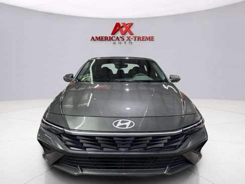 Used 2026 Hyundai Elantra SE FWD image 10
