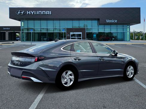 New 2026 Hyundai Sonata SE FWD image 8