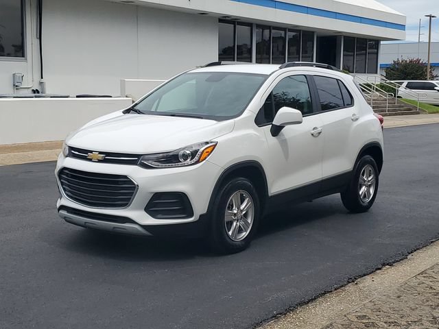 Used 2022 Chevrolet Trax LT w/ Driver Confidence Package AWD/4WD image 3