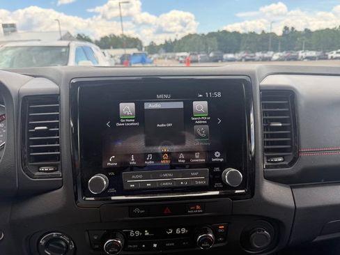 Used 2023 Nissan Frontier PRO-4X w/ Pro-4X Premium Package AWD/4WD image 12