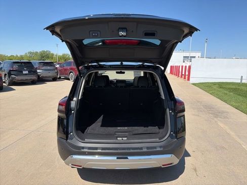 Used 2023 Nissan Rogue Platinum w/ Platinum Premium Package AWD/4WD image 11