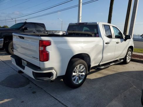 Used 2021 Chevrolet Silverado 1500 Custom w/ Safety Confidence Package image 3