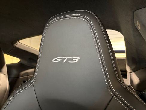 Certified 2024 Porsche 911 GT3 RWD image 31