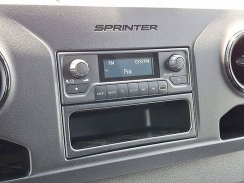 Used 2025 Mercedes-Benz Sprinter 2500 image 17