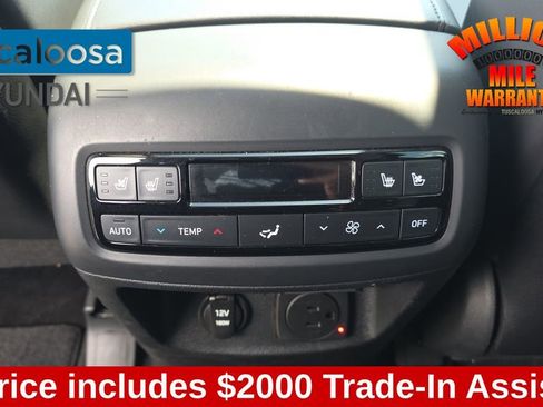 Used 2024 Hyundai Palisade SEL FWD image 31
