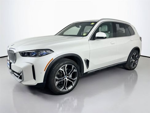 Used 2026 BMW X5 xDrive40i AWD/4WD image 2