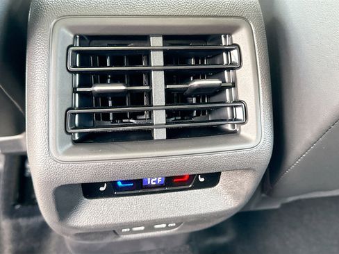 New 2026 Volkswagen Tiguan SEL R-Line AWD/4WD image 20