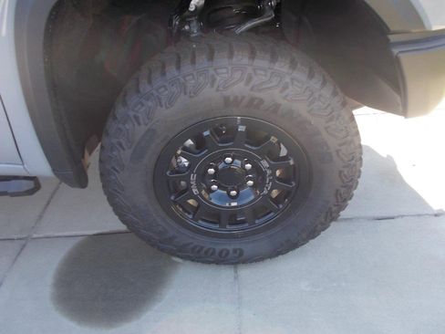 Used 2024 GMC Sierra 1500 AT4X w/ AT4X AEV Edition image 13