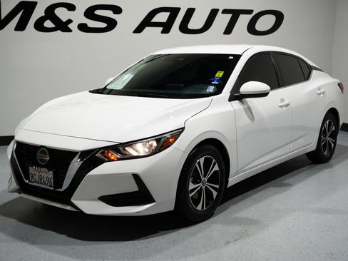 Used 2023 Nissan Sentra SV image 3