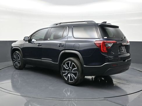 Used 2021 GMC Acadia SLE w/ Driver Convenience Package image 3