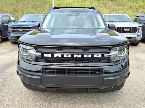 Used 2023 Ford Bronco Sport Outer Banks w/ Tech Package AWD/4WD image 2