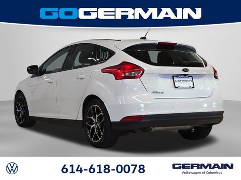Used 2018 Ford Focus SEL w/ Cold Weather Package FWD image 11