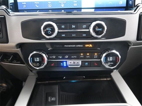 Used 2022 Ford F250 Lariat w/ Lariat Value Package image 13