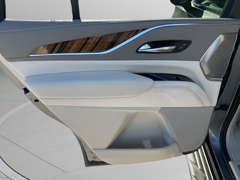 Certified 2022 Cadillac Escalade Sport Platinum image 18