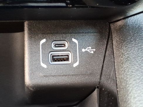 New 2026 Jeep Compass Limited w/ Sun, Sound & Navigation Group image 14