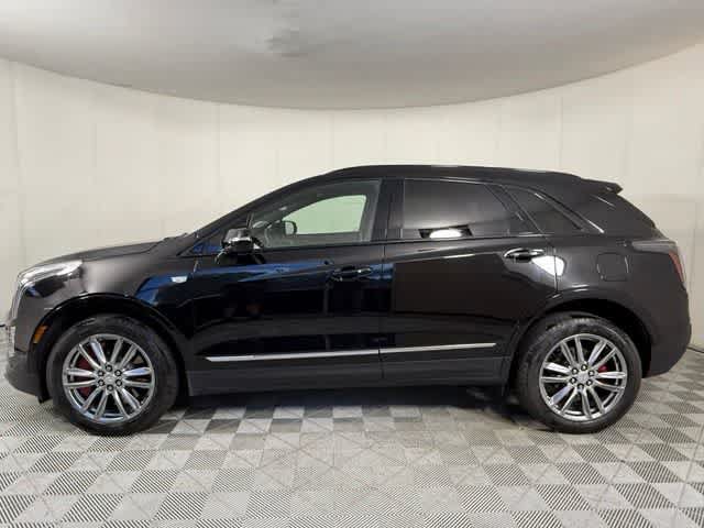 Used 2026 Cadillac XT5 Sportv w/ LPO, Floor Liner Package AWD/4WD image 2
