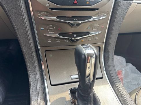 Used 2013 Lincoln MKX AWD image 9