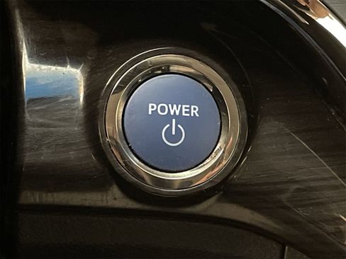 Used 2014 Toyota Avalon Limited image 8