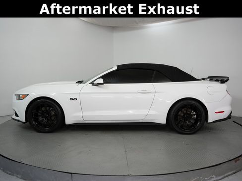 Used 2017 Ford Mustang GT Premium image 4