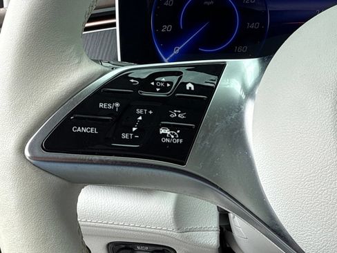Used 2023 Mercedes-Benz EQE 350+ 4MATIC SUV image 33