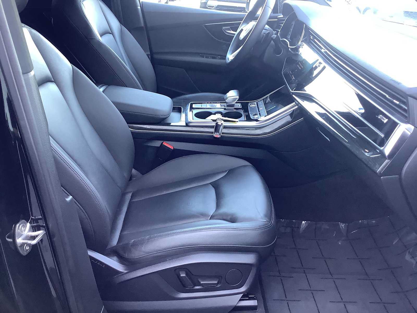 Used 2021 Audi Q7 3.0T Premium Plus w/ Premium Plus Package AWD/4WD image 15