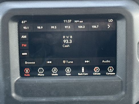 Used 2019 Jeep Wrangler Unlimited Sahara image 25