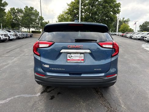 Used 2024 GMC Terrain SLE AWD/4WD image 6