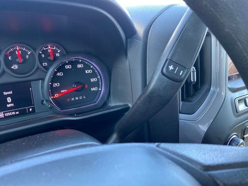 Used 2022 Chevrolet Silverado 1500 Custom AWD/4WD image 24