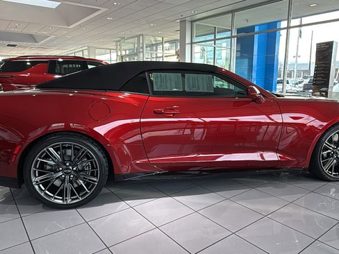 Certified 2022 Chevrolet Camaro ZL1 image 4