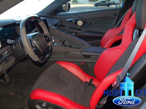 Used 2024 Chevrolet Corvette Z06 w/ Z07 Performance Package RWD image 10