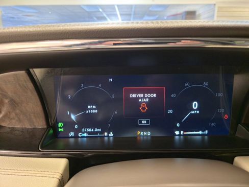 Used 2019 Lincoln Navigator Reserve AWD/4WD image 25